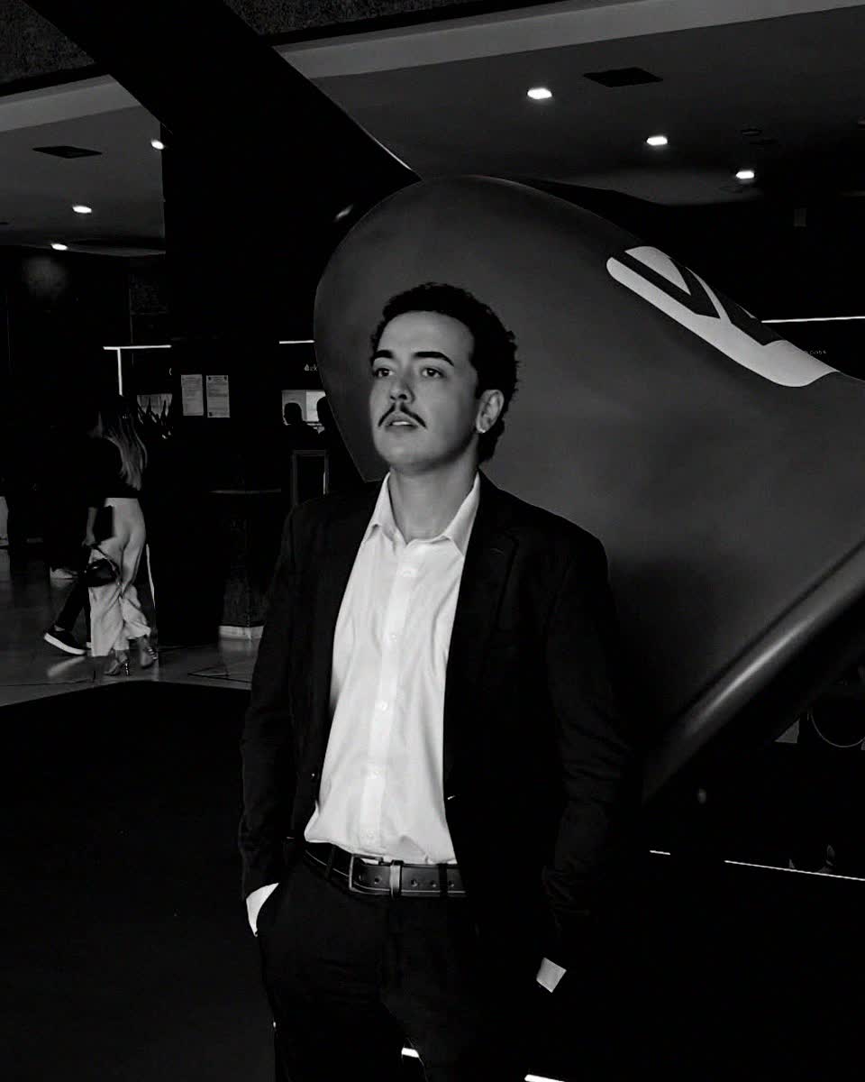 Eduardo Avelar